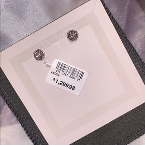 10k white gold diamond earrings